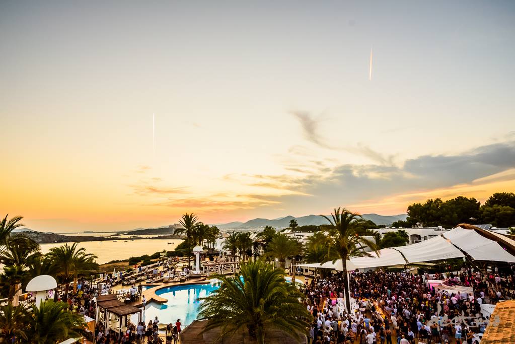 Solomun + Live at Destino Ibiza! | Ibiza by night
